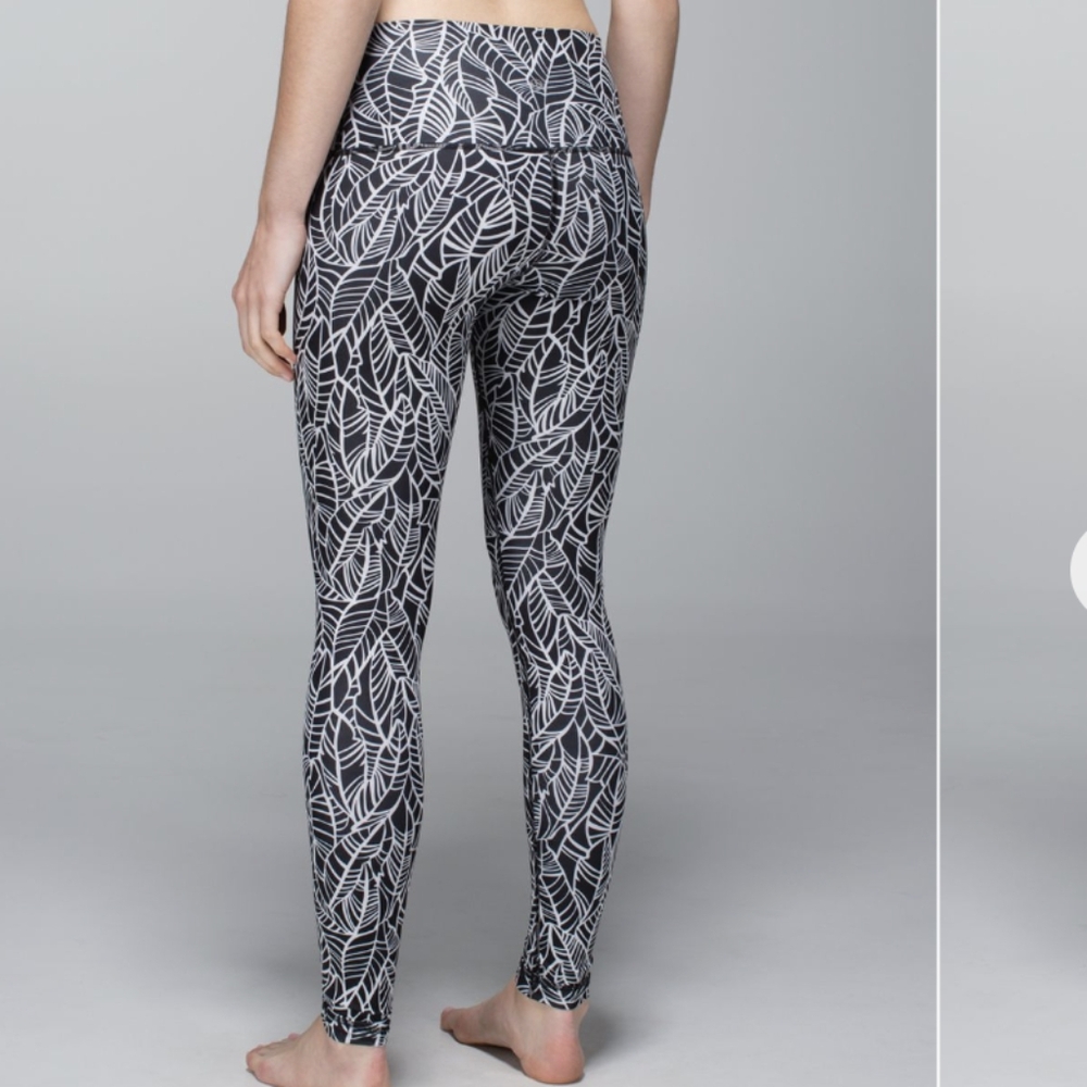Lululemon Wunder Under Pant *Full-On Luxtreme (Roll Down)Pretty Palm Black Ang